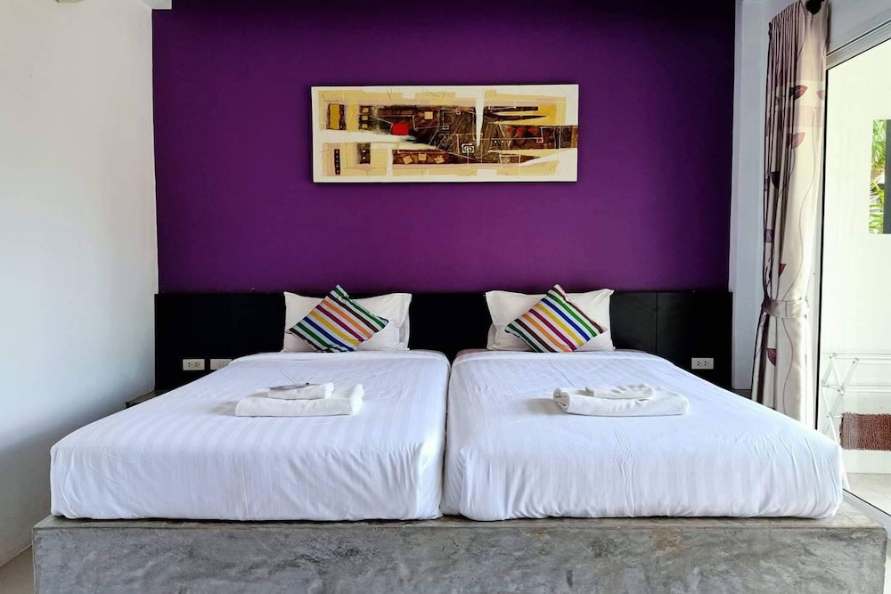 Deluxe Twin Room, Pool View photo 2