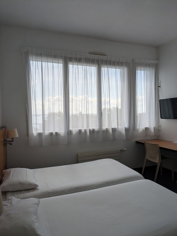 Panoramic Twin Room, Sea View - Photo 2