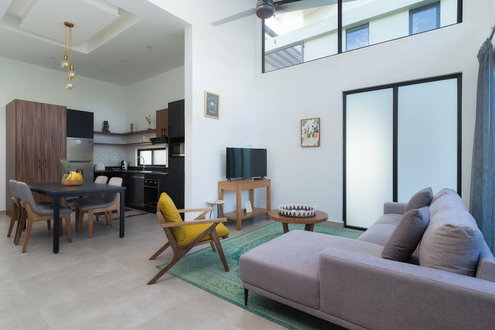 House, 2 Bedrooms, Patio, Garden View