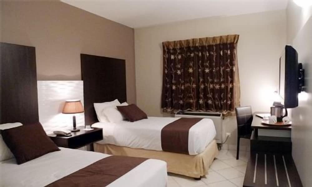 Double or Twin Room photo 3