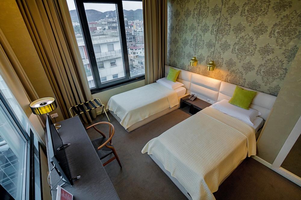 Standard Twin Room photo 2