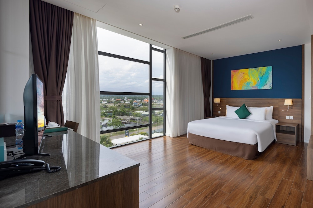 Deluxe Double Room, Pool View - Photo 4