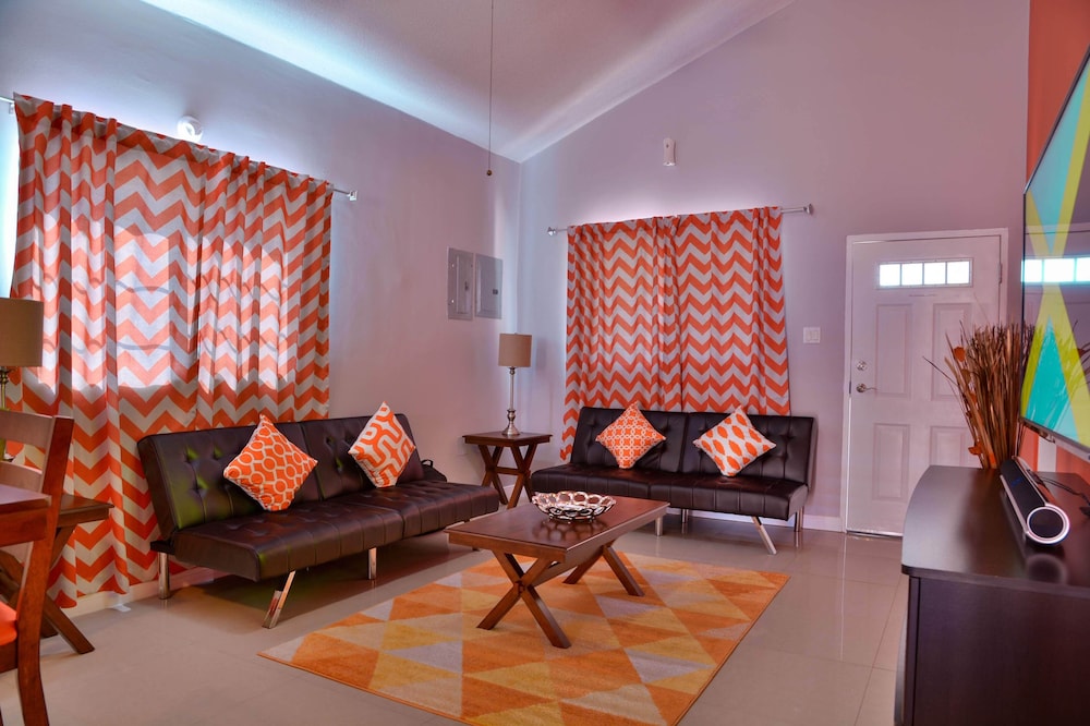 Signature Villa, 3 Bedrooms, 2 Bathrooms, Garden View photo 1