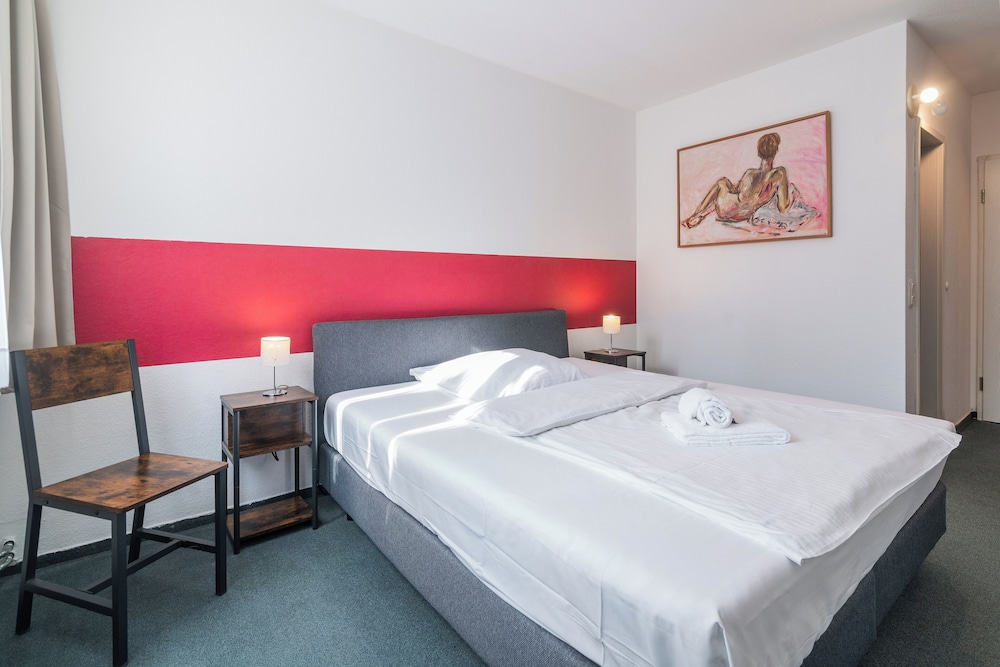 Basic Single Room photo 2