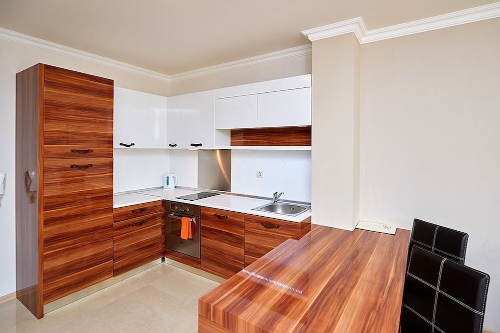 Luxury Studio, 1 Bedroom, Park View, Garden Area photo 3