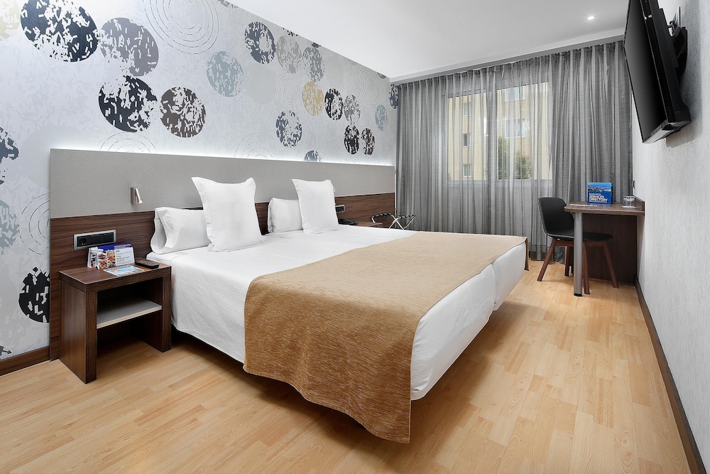 Standard Double or Twin Room (With Parking) photo 3