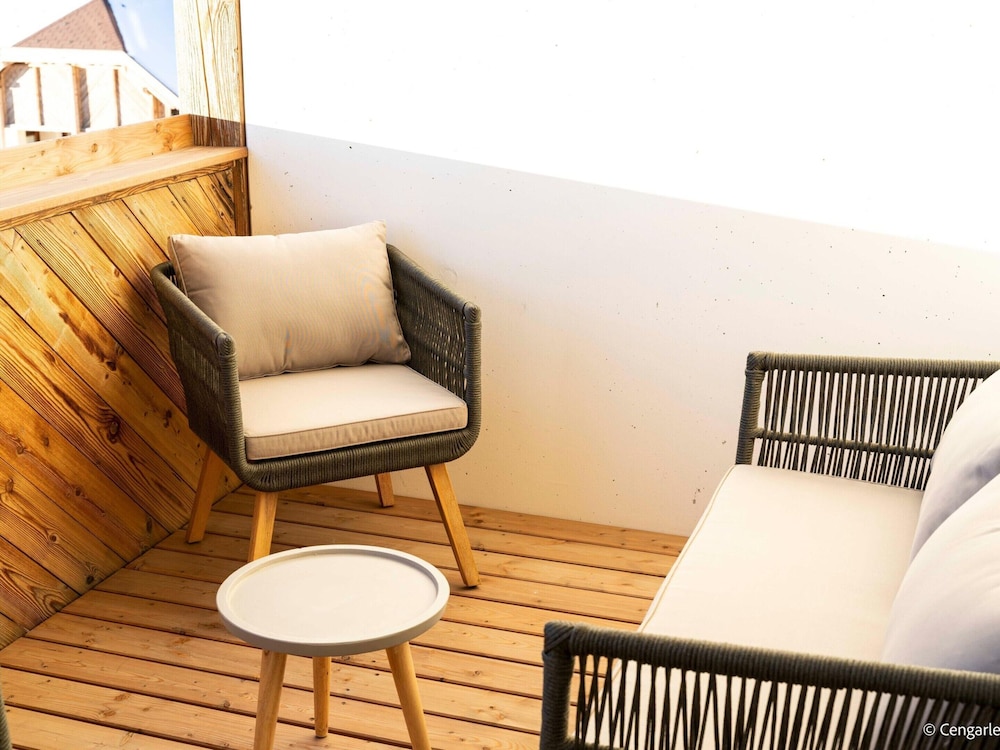 Apartment photo 2