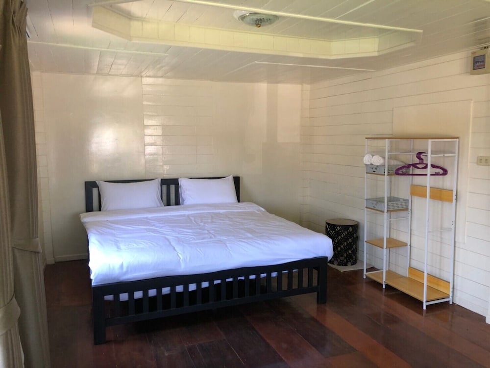 Premier House, 2 Bedrooms, Non Smoking
