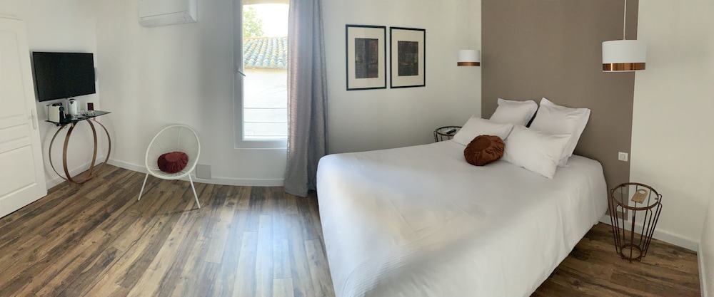 Standard Double Room photo 1
