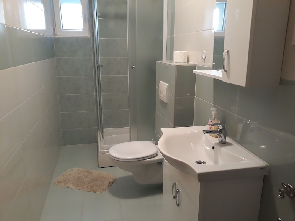 Big Apartment, 1 Bedroom, Patio photo 3