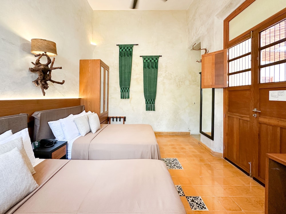 Deluxe Double Room, Pool View photo 2
