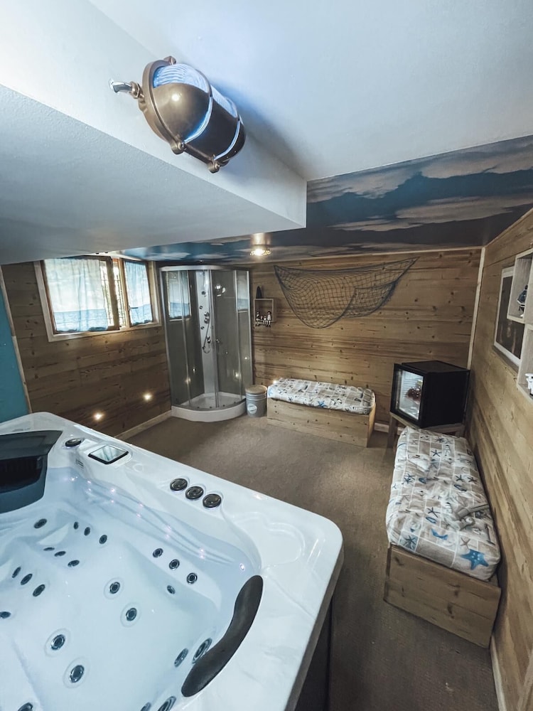 Deluxe Double or Twin Room photo 2