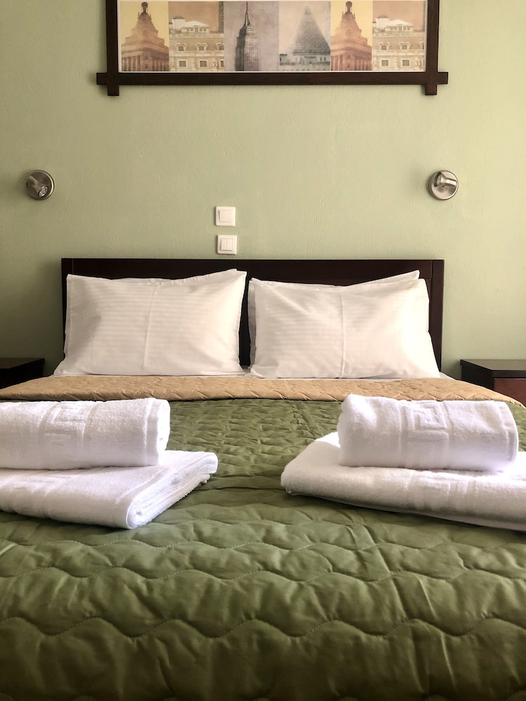 Apartment (2 adults)