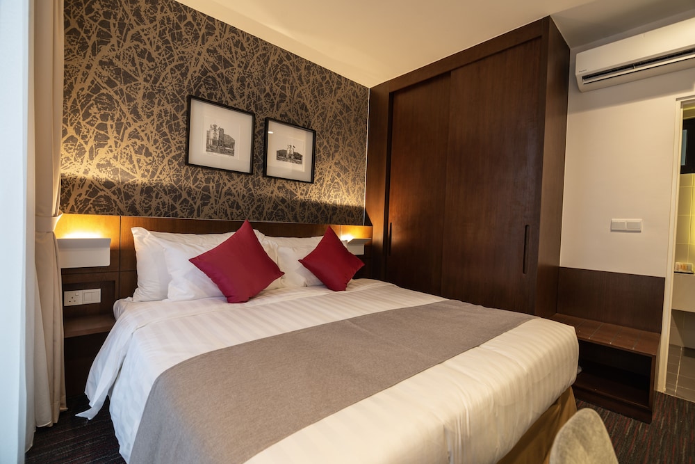 Premium Suite East Wing photo 2