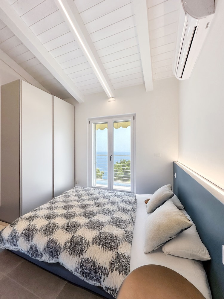Villa, 2 Bedrooms, Private Pool, Sea View photo 1