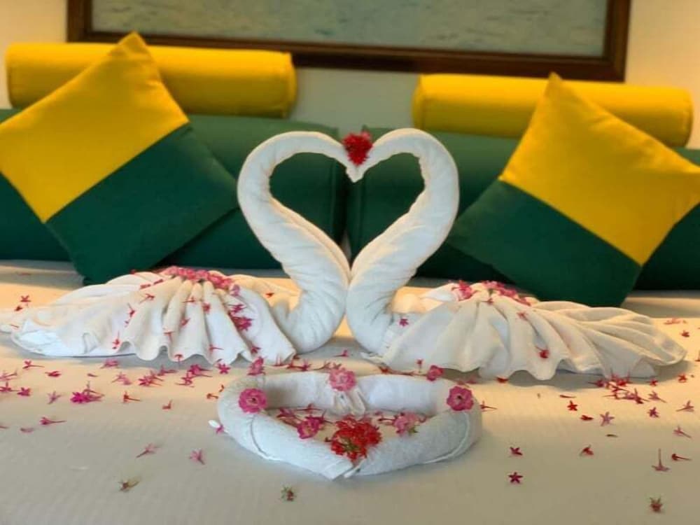 Lake View Deluxe Room photo 2
