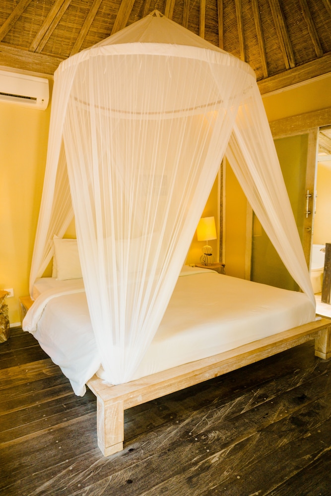 1 Bedroom Deluxe with Private Pool photo 3