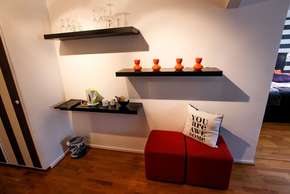Deluxe Room, Non Smoking - Photo 12