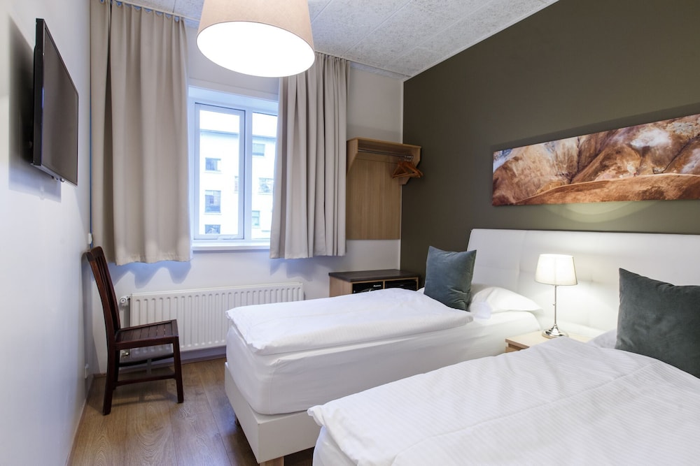 Cll - Double or Twin Room, Private Bathroom