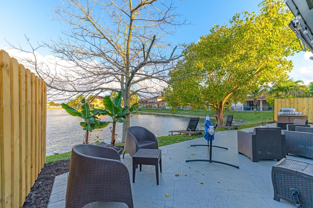 Waterview Villa Sleeps 10 BBQ Kayaks Games, Billede 4