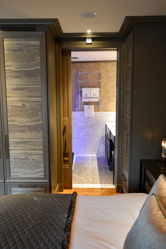 Grand Master Suite