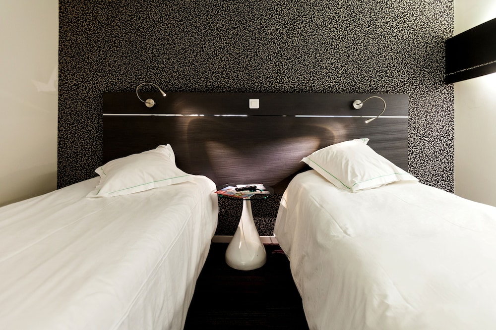 Standard Room, 2 Twin Beds, Bathtub