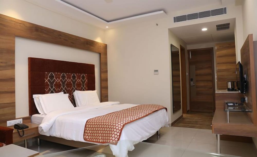 City Double Room, 2 Bedrooms, Park View photo 3