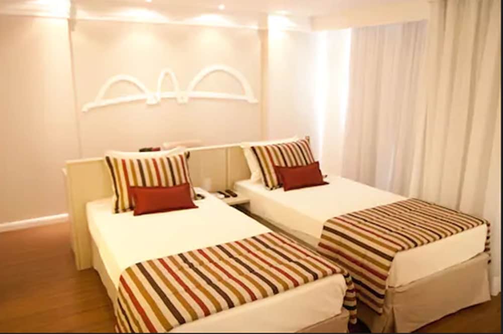 Classic Twin Room, 2 Twin Beds - Photo 2