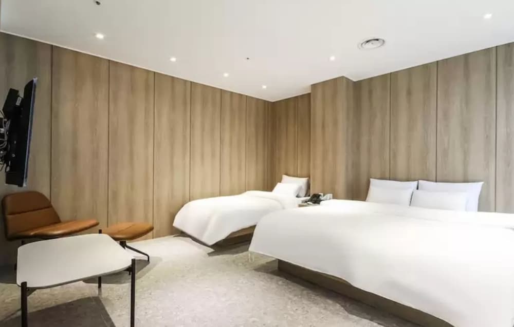 Party Room (B1) - Photo 1