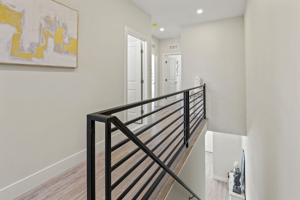 Classic Townhome, Multiple Beds, Non Smoking (Classic Townhome) photo 3