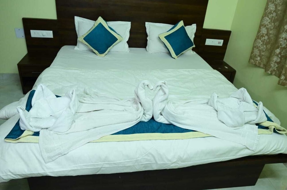 Basic Room, City View