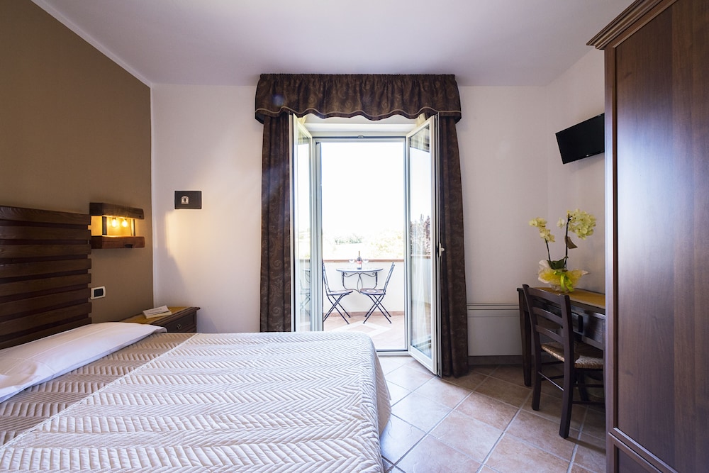 Senior Double Room photo 3