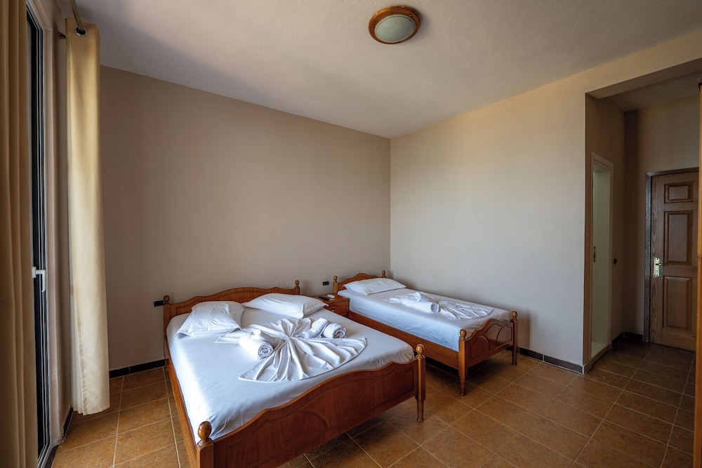 Triple Room, Sea View photo 3