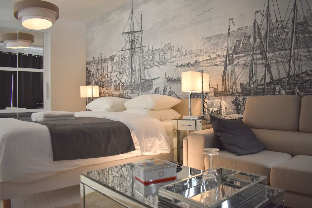 Double or Twin Room, Private Bathroom (avec parking) photo 2