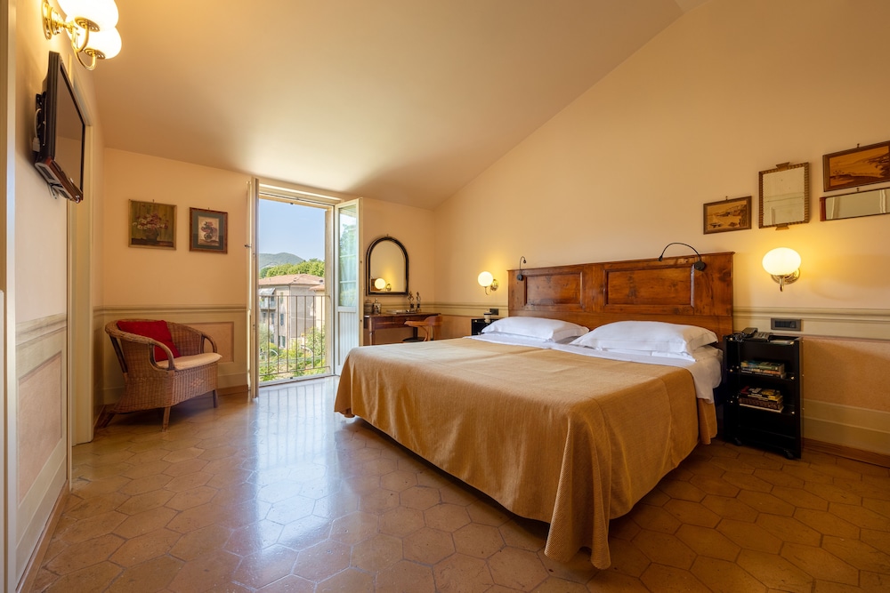 Classic Double or Twin Room