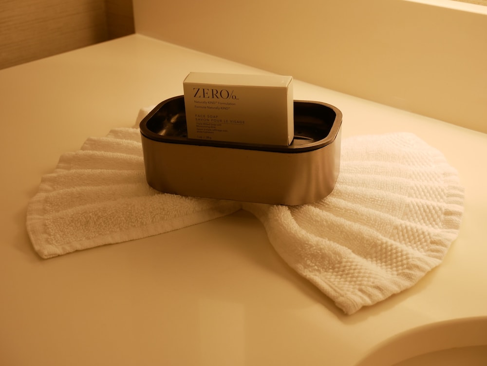 Premium Suite, 2 Queen Beds, Non Smoking photo 3