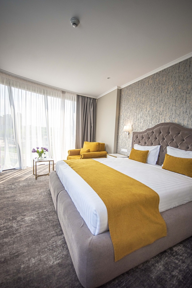 Deluxe Double Room (without balcony) photo 3