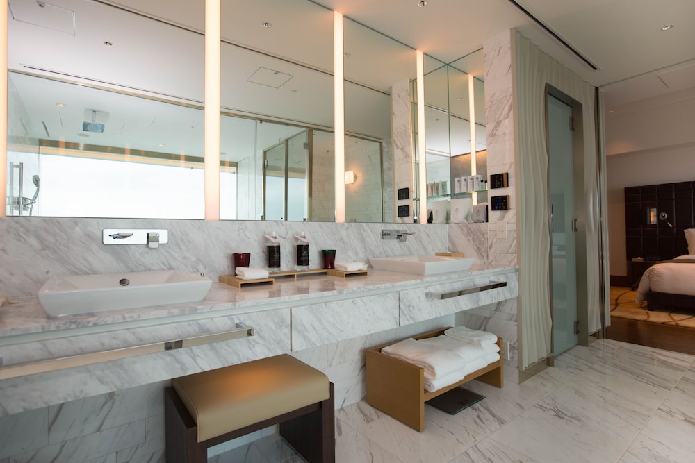 Gallery Suite (The Prince) photo