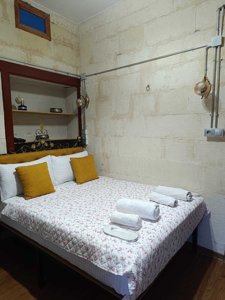 Standard Double Room, 1 Large Twin Bed photo 1