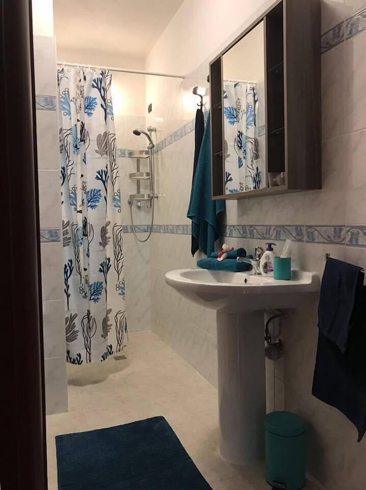 Double Room, Private Bathroom (2) photo 3
