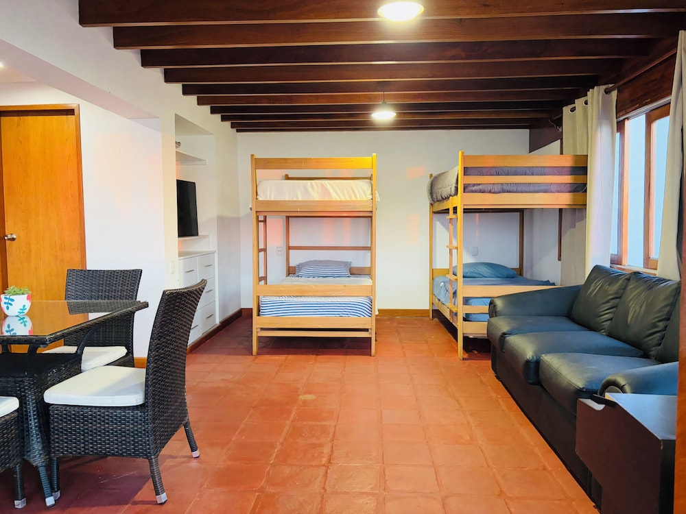 Classic Shared Dormitory, Sea View photo 2
