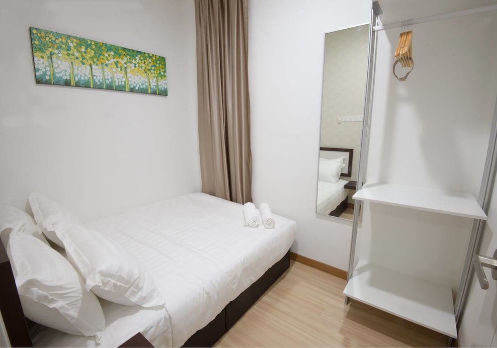 Twin Room, Shared Bathroom, Pool View photo 3