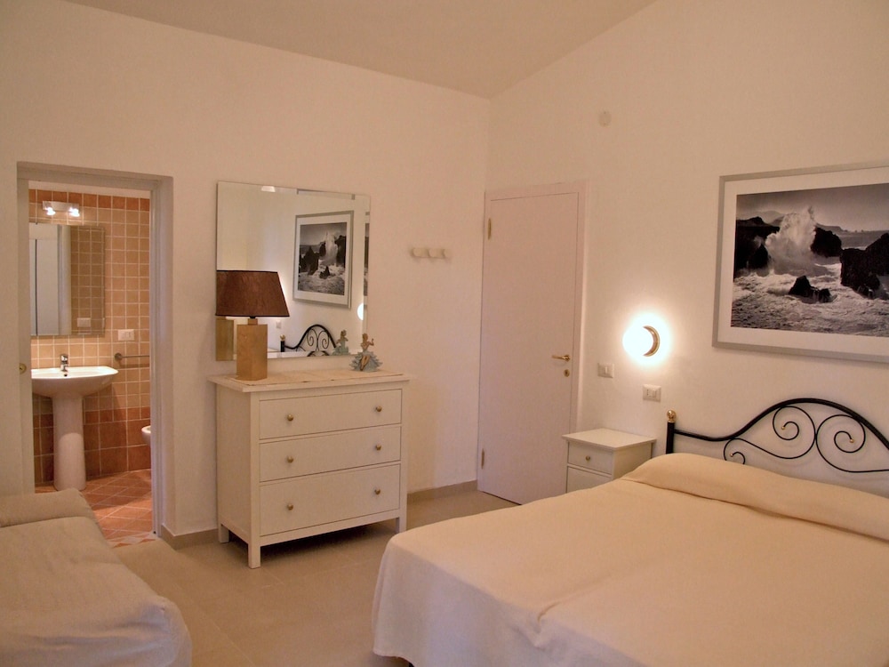 House, 4 Bedrooms
