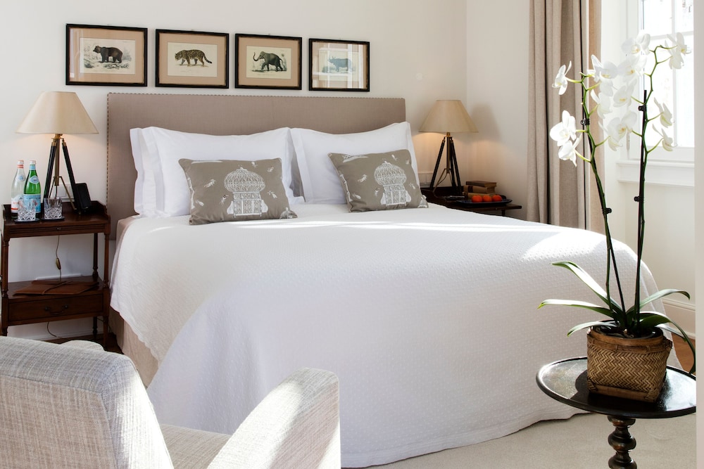 Small Plus Room