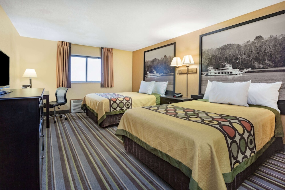 Suite, Multiple Beds, Non Smoking - Photo 1