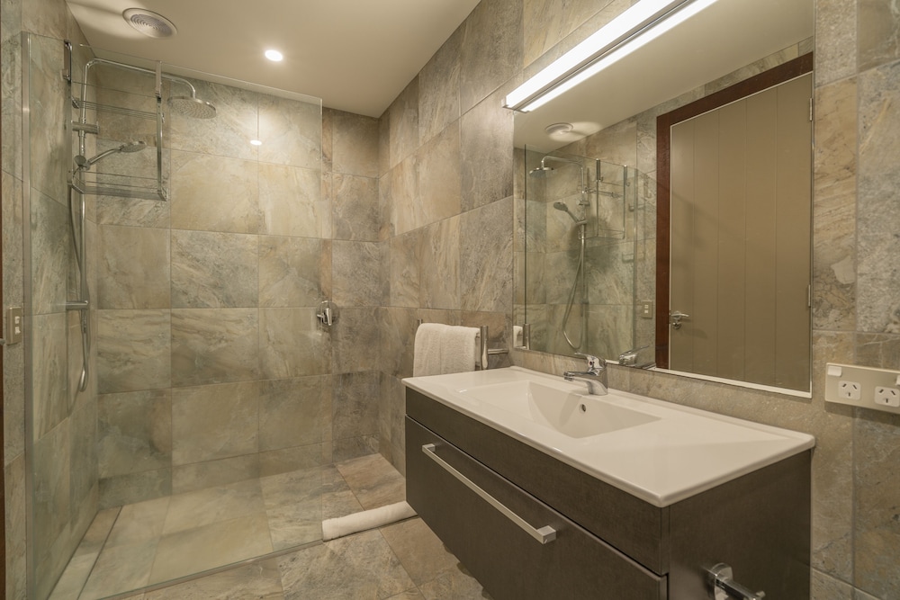 Premium Double or Twin Room photo 3