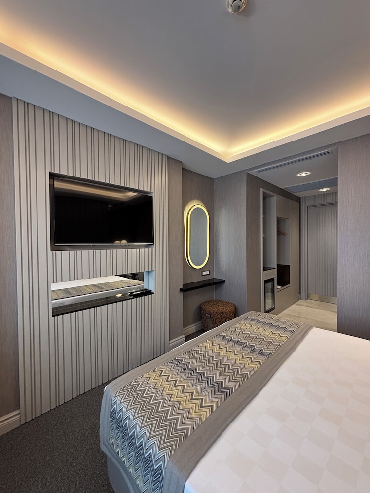 Deluxe Room, City View photo 2