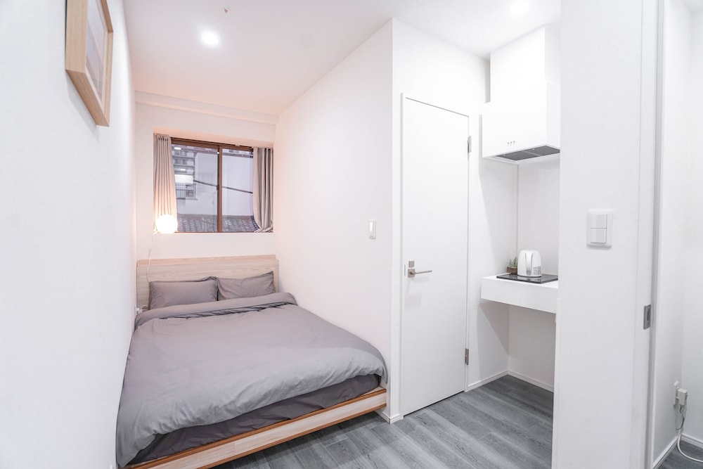 Basic Double Room (305) photo 3