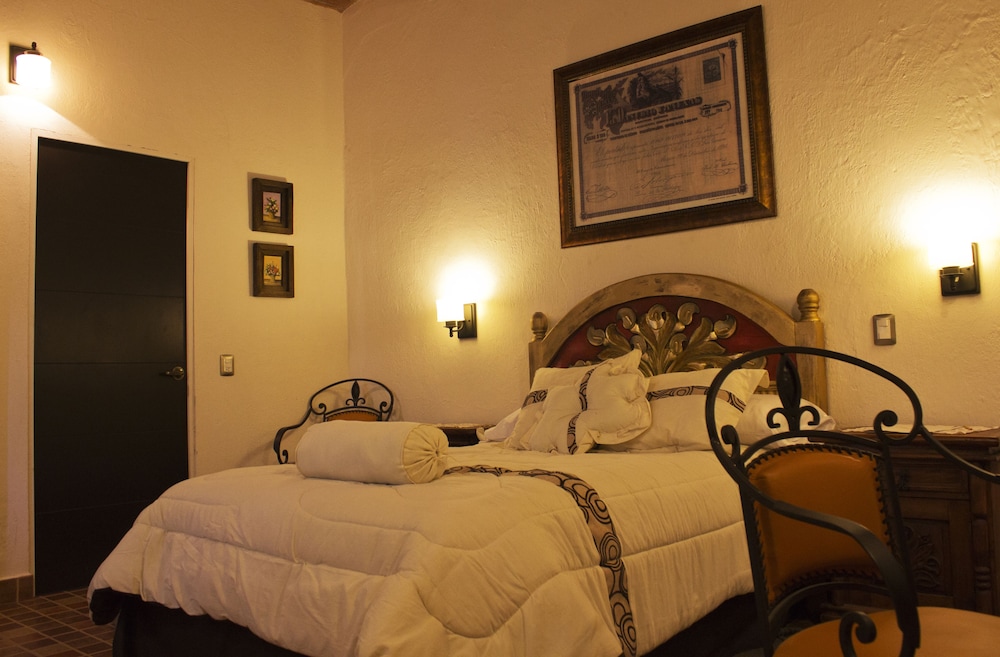 Standard Room, 1 Double Bed photo 3