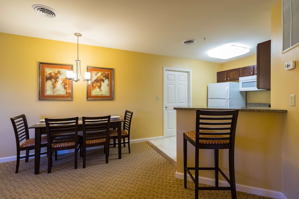 One Bedroom Suite, Nature View
